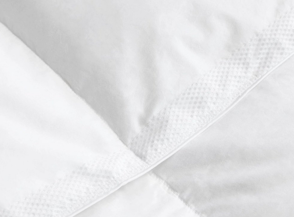 Lekka-kodra-chodzca-z-wypenieniem-z-biaego-puchu-marki-Home-by-TEMPUR (1).jfif