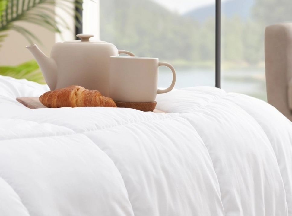 Luksusowa-kodra-chodzca-z-mikrofibry-marki-Home-by-TEMPUR (3).jfif